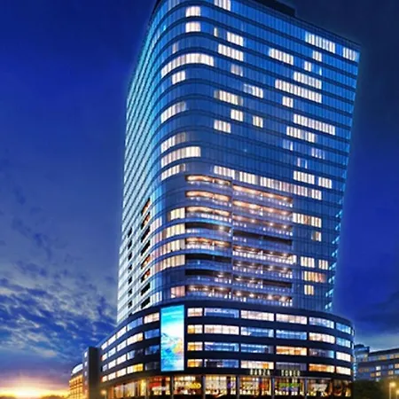 Διαμέρισμα Anss Hanza Tower Deluxe With Pool *