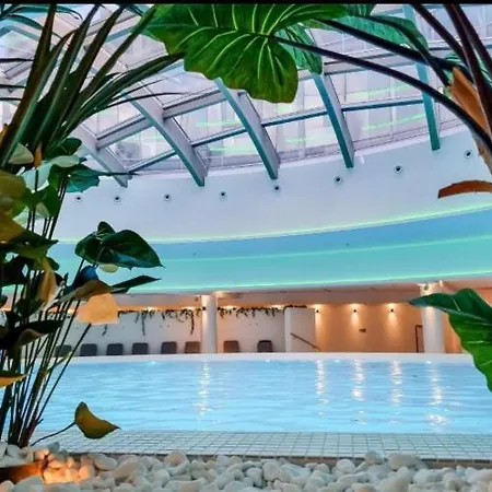 Διαμέρισμα Anss Hanza Tower Deluxe With Pool